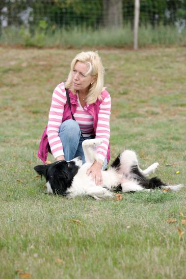 … Border Collie mit Frauchen © Charles Yunck